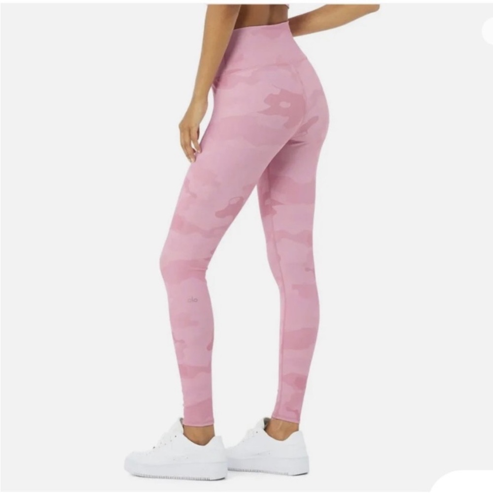 ALO Pink Camouflage Leggings
